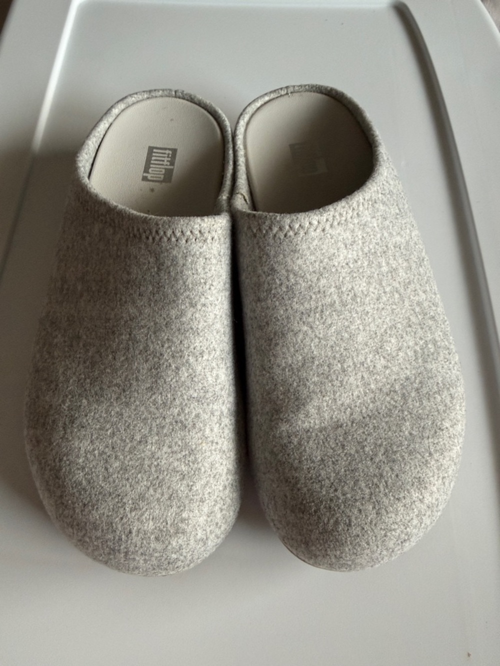 Fitflop Women’s 7 Gray Mule Slides